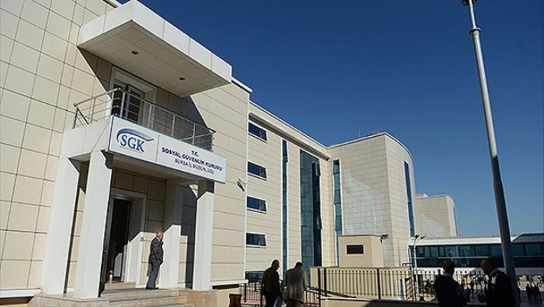   Onbinlerce Kişi Parasını Unuttu   